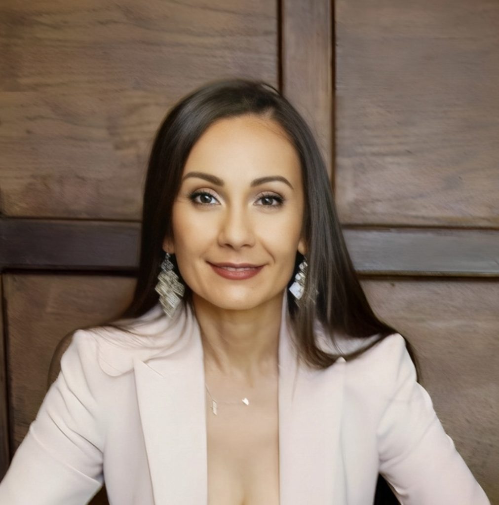 Silvia Garbalena-Esparza